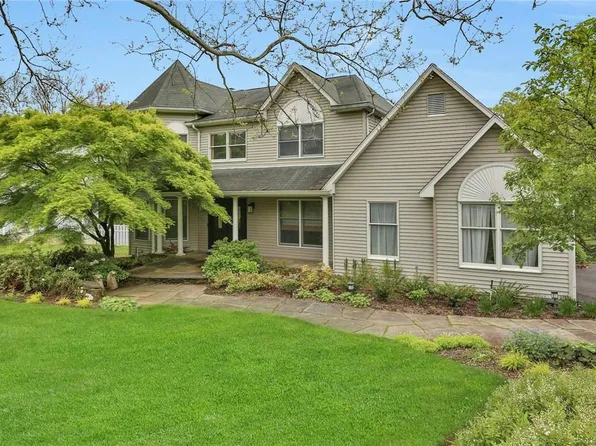 4 Debra Court, New City, NY 10956