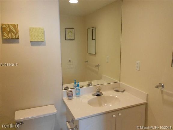 4th image of 3901 S Ocean Dr APT 8D