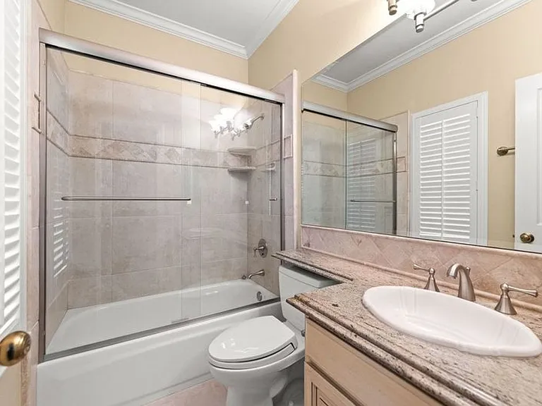 2663 Yellowwood Dr — Photo 12