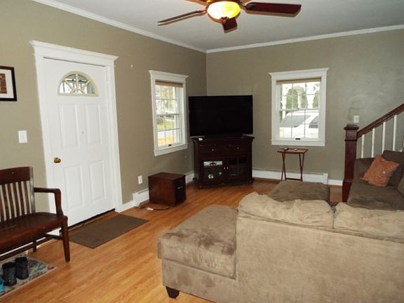 2nd image of 7 Father Jogues Pl
