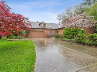 2405 N Nottingham Ct, Champaign, IL 61821