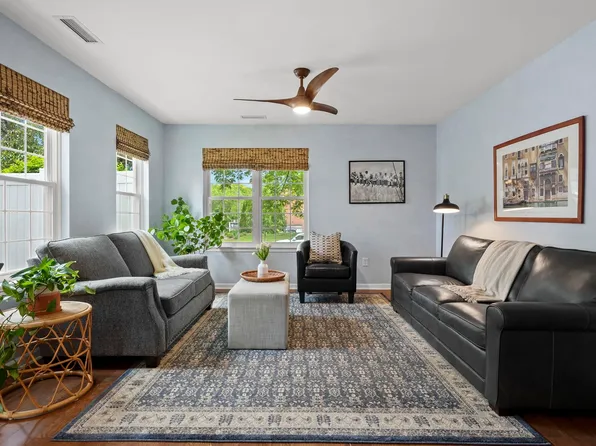 5911 Cottontail Trl, Madison, WI 53718