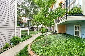 1st image of 8522 Park Ln #18