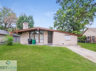 9206 Woodlyn Rd, Houston, TX 77078