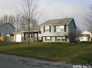 8184 Capricorn Dr, Liverpool, NY 13090