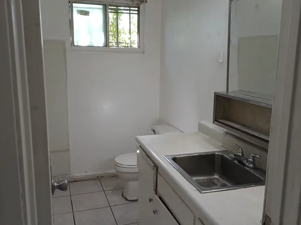 2450 Chanslor St #A, Pomona, CA 91766