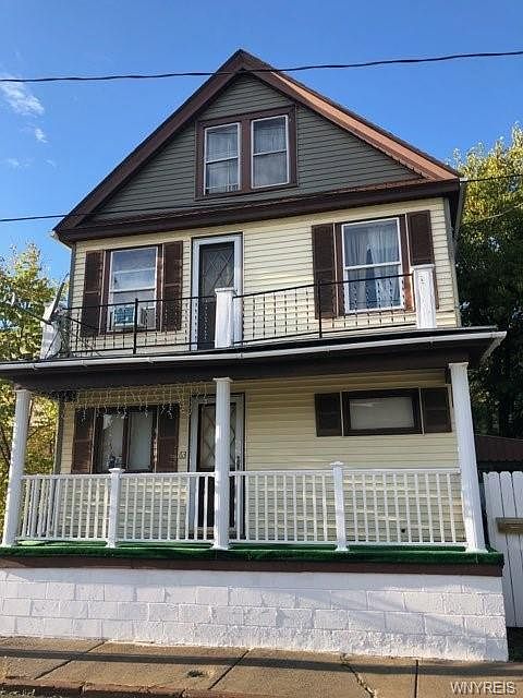 1st image of 63 Saratoga St