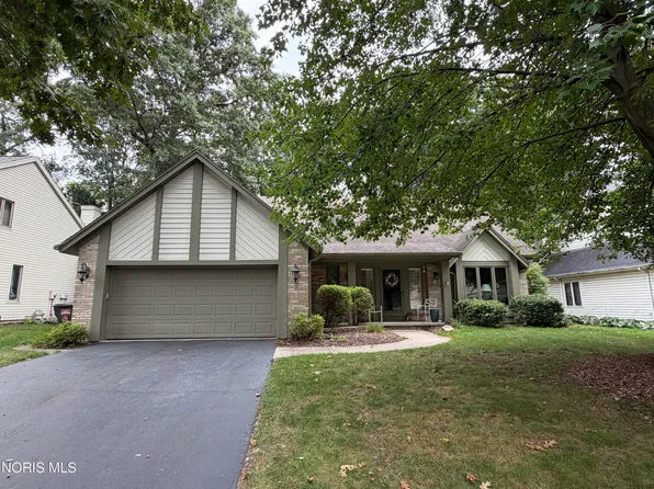 2338 Saint Roberts Ln, Toledo, OH 43617