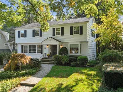 454 Fairway Rd, Ridgewood, NJ, 07450