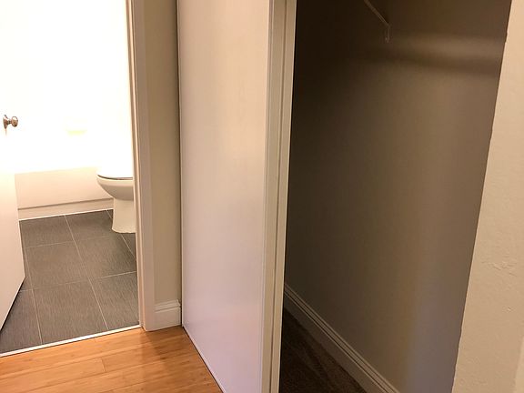 5th image of 477 Baden Ave #1