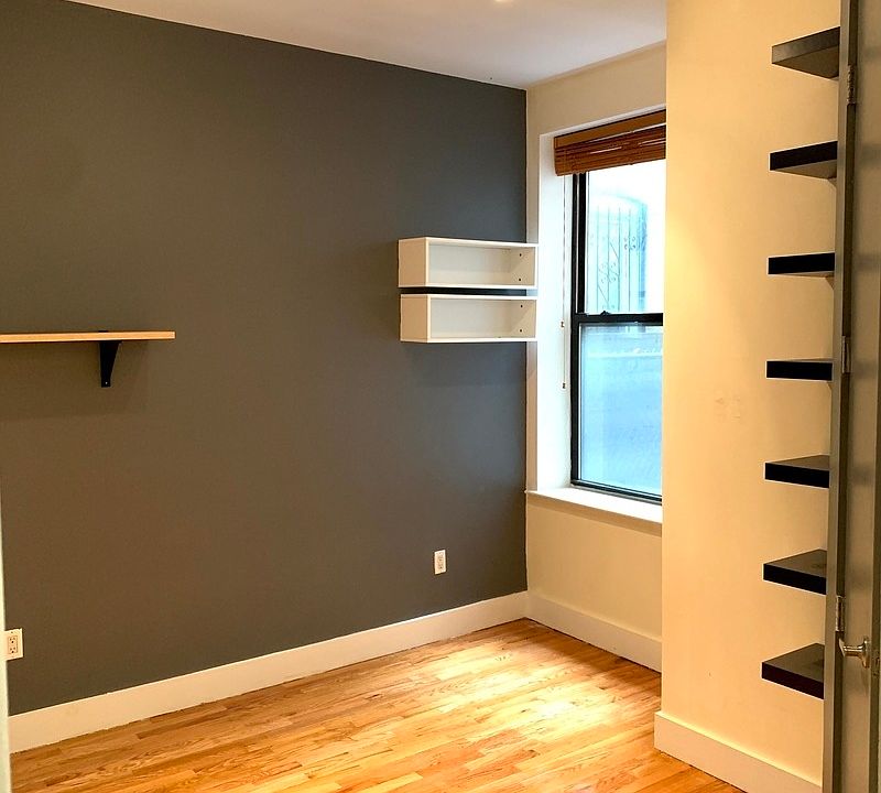 1st image of 658 Park Pl #1B