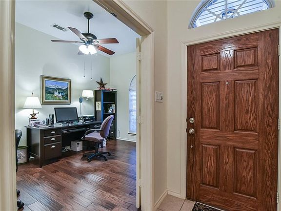 5th image of 6509 Bluebird Dr