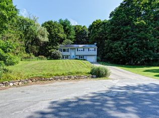 39 Hickory Rd, Colchester, CT 06415