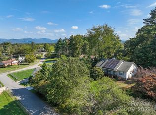 106 Graham Ln, Asheville, NC 28803