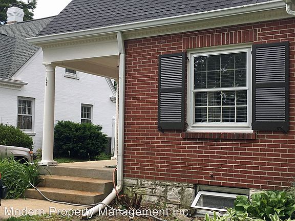 3rd image of 126 Barberry Ln