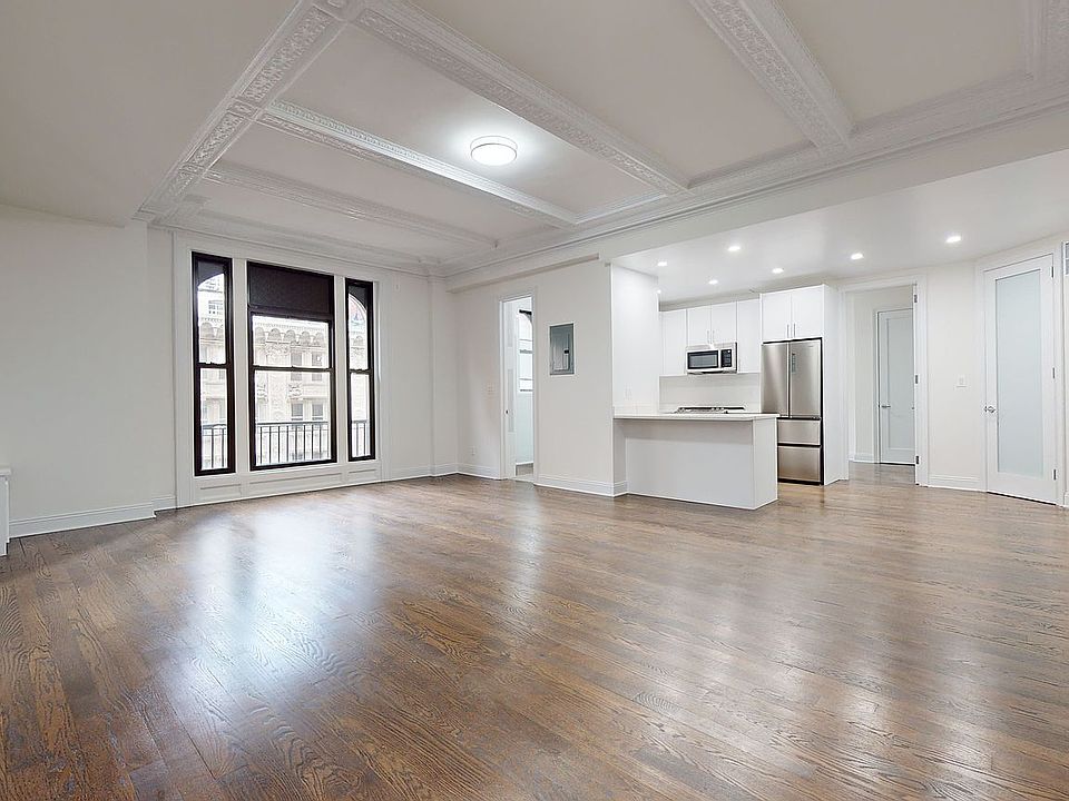 1st image of 200 W 58th St APT 12A