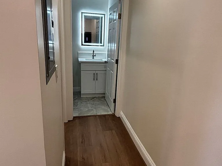 124-126 S Marengo Ave #124-D — Photo 7