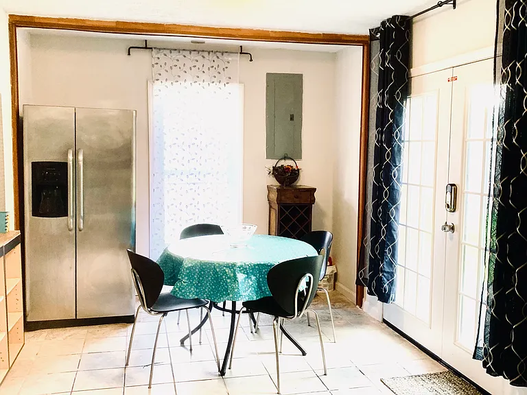 210 Wesley St — Photo 14