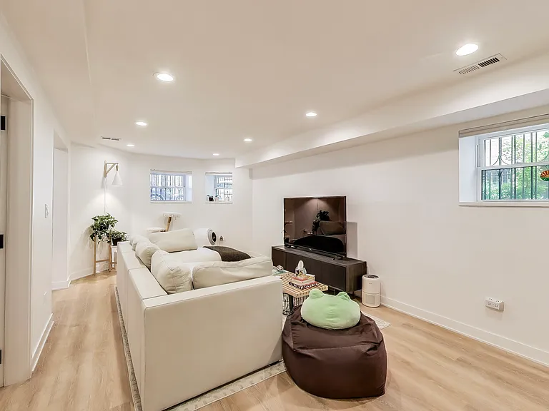 2619 N Kimball Ave #G — Photo 3