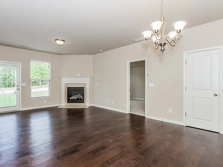 147 Seabreeze Ct — Photo 17