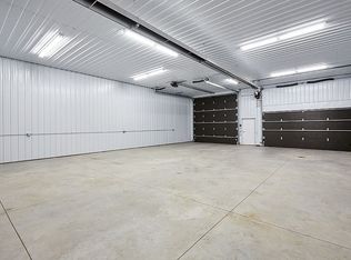 15 Orchard Ln, Dallas Center, IA 50063