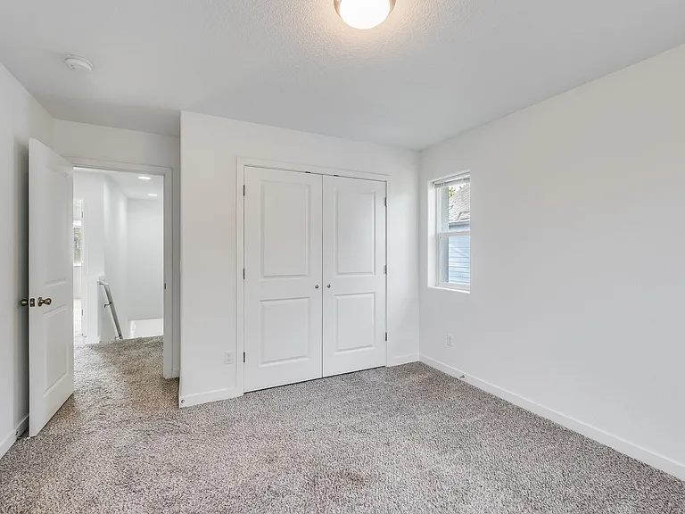 1158 SE Oak St — Photo 11