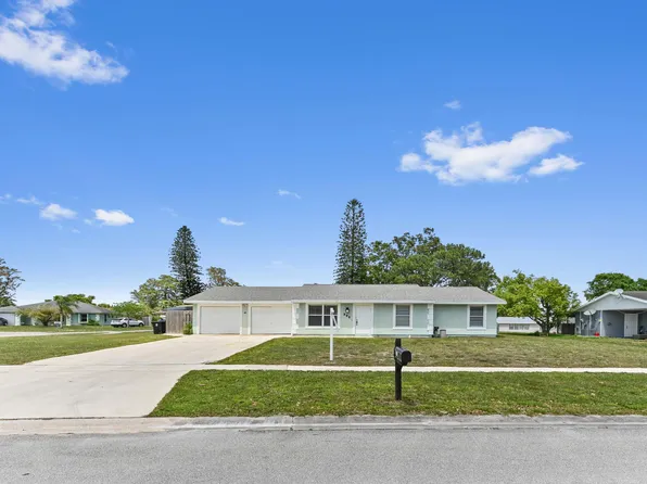 303 NE Solida Circle, Port St Lucie, FL 34983