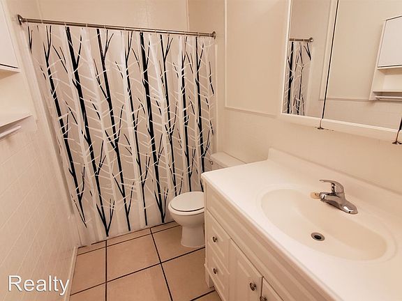 5th image of 2618 10th Ave APT 21