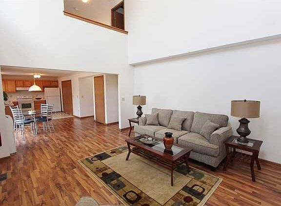 3rd image of 429 Bauhaus St