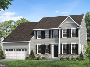 194 Petrelia Dr, Honey Brook, PA 19344