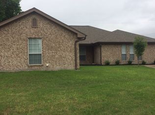 1513 Bishop Dr, Salado, TX 76571