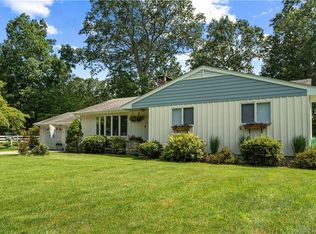 192 Wawecus Hill Rd, Norwich, CT 06360