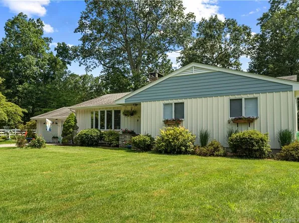 192 Wawecus Hill Road, Norwich, CT 06360