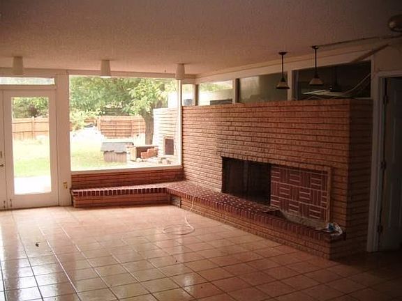 4th image of 4101 Waldemar St