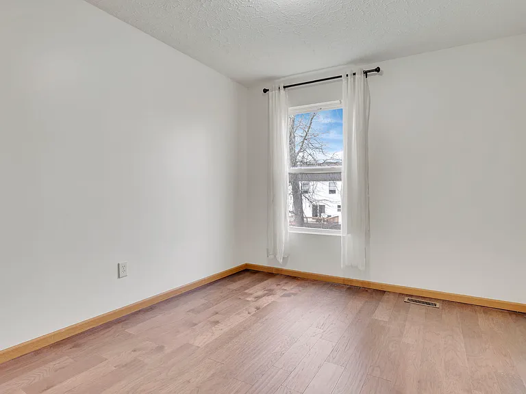 7859 Chapel Stone Rd — Photo 17