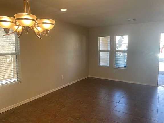 4th image of 4908 E Chickweed Dr