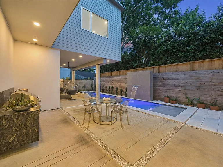 2129 Quenby St — Photo 37