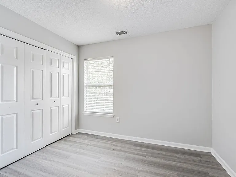 208 Mulberry Way — Photo 16
