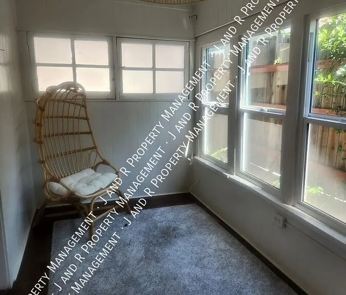154 S Lincoln St — Photo 24