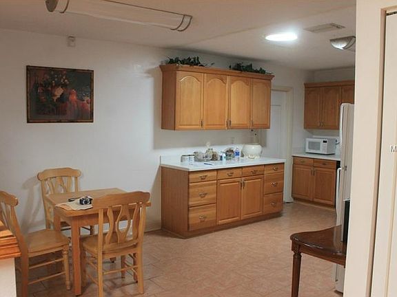 4th image of 11111 Oakhaven Dr