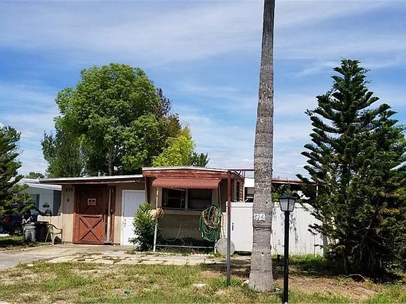4th image of 826 Saint Charles Dr