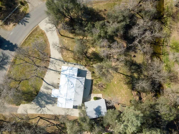 22232 Carlie Dr, Bella Vista, CA 96008