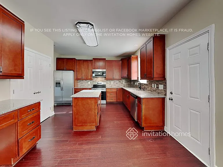 577 Rolling Meadows Dr — Photo 7