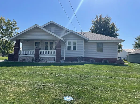 515 Elm St, Mount Zion, IL 62549