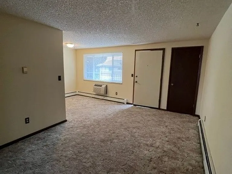 3342-3358 Butternut Dr — Photo 6