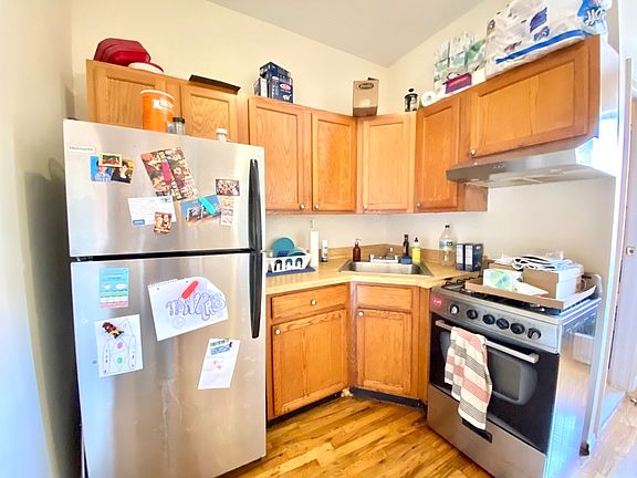 4th image of 725 6th Ave #3R