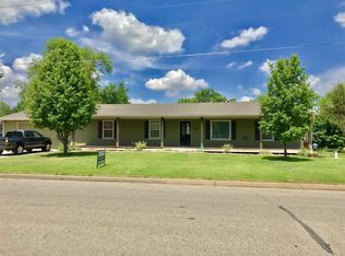 406 E Irma St, Maize, KS 67101