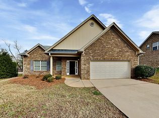 104 Pristine Dr, Locust Grove, GA 30248