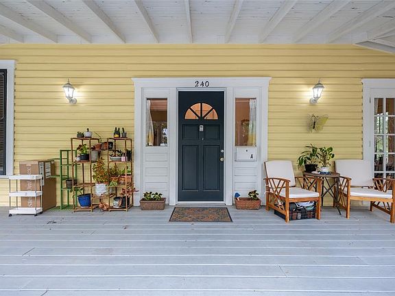 5th image of 240 SW 3rd St