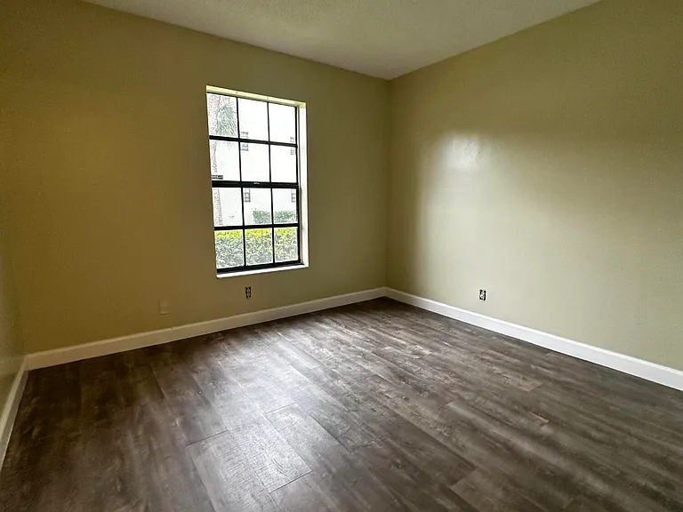321 Olivewood Pl #121 — Photo 12